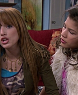 Shake_It_Up_S01E14_1080p_BTD_000831.jpg