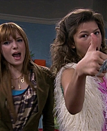 Shake_It_Up_S01E14_1080p_BTD_000871.jpg
