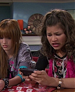 Shake_It_Up_S01E14_1080p_BTD_001084.jpg