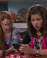 Shake_It_Up_S01E14_1080p_BTD_001093.jpg