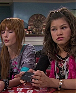 Shake_It_Up_S01E14_1080p_BTD_001102.jpg