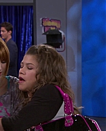 Shake_It_Up_S01E14_1080p_BTD_001500.jpg