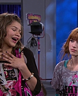 Shake_It_Up_S01E14_1080p_BTD_001607.jpg
