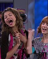 Shake_It_Up_S01E14_1080p_BTD_001611.jpg