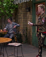 Shake_It_Up_S01E14_1080p_BTD_002020.jpg