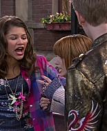 Shake_It_Up_S01E14_1080p_BTD_002052.jpg