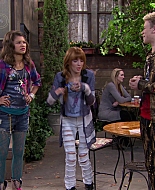 Shake_It_Up_S01E14_1080p_BTD_002086.jpg
