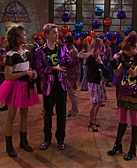Shake_It_Up_S01E14_1080p_BTD_002200.jpg