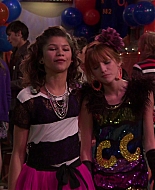 Shake_It_Up_S01E14_1080p_BTD_002235.jpg