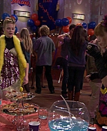 Shake_It_Up_S01E14_1080p_BTD_002684.jpg