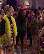 Shake_It_Up_S01E14_1080p_BTD_002703.jpg