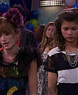 Shake_It_Up_S01E14_1080p_BTD_002921.jpg