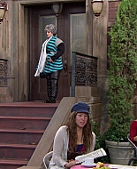 Shake_It_Up_S01E15_1080p_BTD_001715.jpg