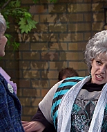 Shake_It_Up_S01E15_1080p_BTD_001962.jpg