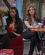 Shake_It_Up_S01E15_1080p_BTD_002537.jpg