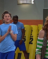 Shake_It_Up_S01E16_1080p_BTD_000551.jpg
