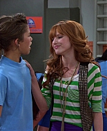Shake_It_Up_S01E16_1080p_BTD_000637.jpg