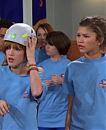Shake_It_Up_S01E16_1080p_BTD_002801.jpg