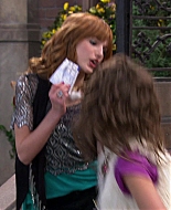 Shake_It_Up_S01E17_1080p_BTD_000818.jpg