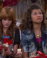 Shake_It_Up_S01E17_1080p_BTD_001434.jpg