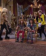 Shake_It_Up_S01E17_1080p_BTD_001563.jpg