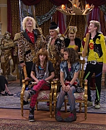 Shake_It_Up_S01E17_1080p_BTD_001569.jpg