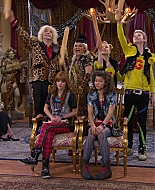 Shake_It_Up_S01E17_1080p_BTD_001570.jpg