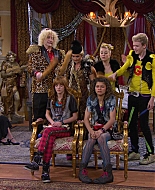 Shake_It_Up_S01E17_1080p_BTD_001574.jpg