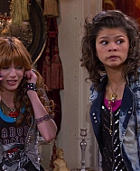 Shake_It_Up_S01E17_1080p_BTD_001788.jpg