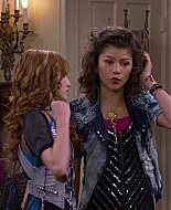 Shake_It_Up_S01E17_1080p_BTD_001891.jpg