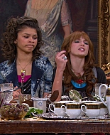 Shake_It_Up_S01E17_1080p_BTD_002343.jpg