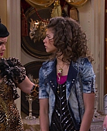 Shake_It_Up_S01E17_1080p_BTD_002661.jpg