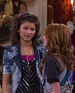 Shake_It_Up_S01E17_1080p_BTD_002731.jpg