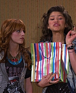 Shake_It_Up_S01E17_1080p_BTD_002889.jpg