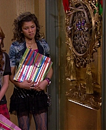 Shake_It_Up_S01E17_1080p_BTD_002905.jpg