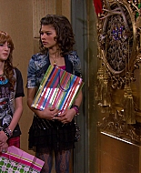 Shake_It_Up_S01E17_1080p_BTD_002914.jpg