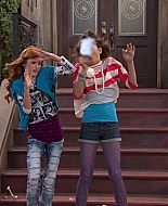 Shake_It_Up_S01E18_1080p_BTD_001800.jpg