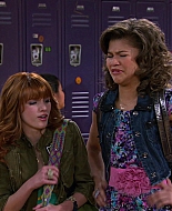 Shake_It_Up_S01E19_1080p_000389.jpg