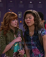 Shake_It_Up_S01E19_1080p_000395.jpg