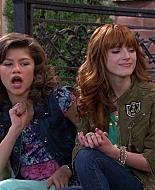 Shake_It_Up_S01E19_1080p_001065.jpg