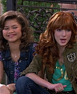 Shake_It_Up_S01E19_1080p_001081.jpg