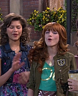 Shake_It_Up_S01E19_1080p_001194.jpg