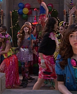 Shake_It_Up_S01E19_1080p_001938.jpg