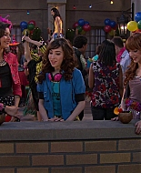 Shake_It_Up_S01E19_1080p_001953.jpg