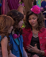 Shake_It_Up_S01E19_1080p_002081.jpg
