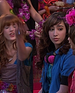 Shake_It_Up_S01E19_1080p_002108.jpg