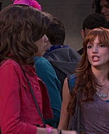 Shake_It_Up_S01E19_1080p_002173.jpg