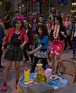 Shake_It_Up_S01E19_1080p_002493.jpg