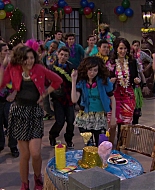Shake_It_Up_S01E19_1080p_002511.jpg