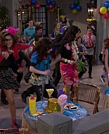 Shake_It_Up_S01E19_1080p_002521.jpg